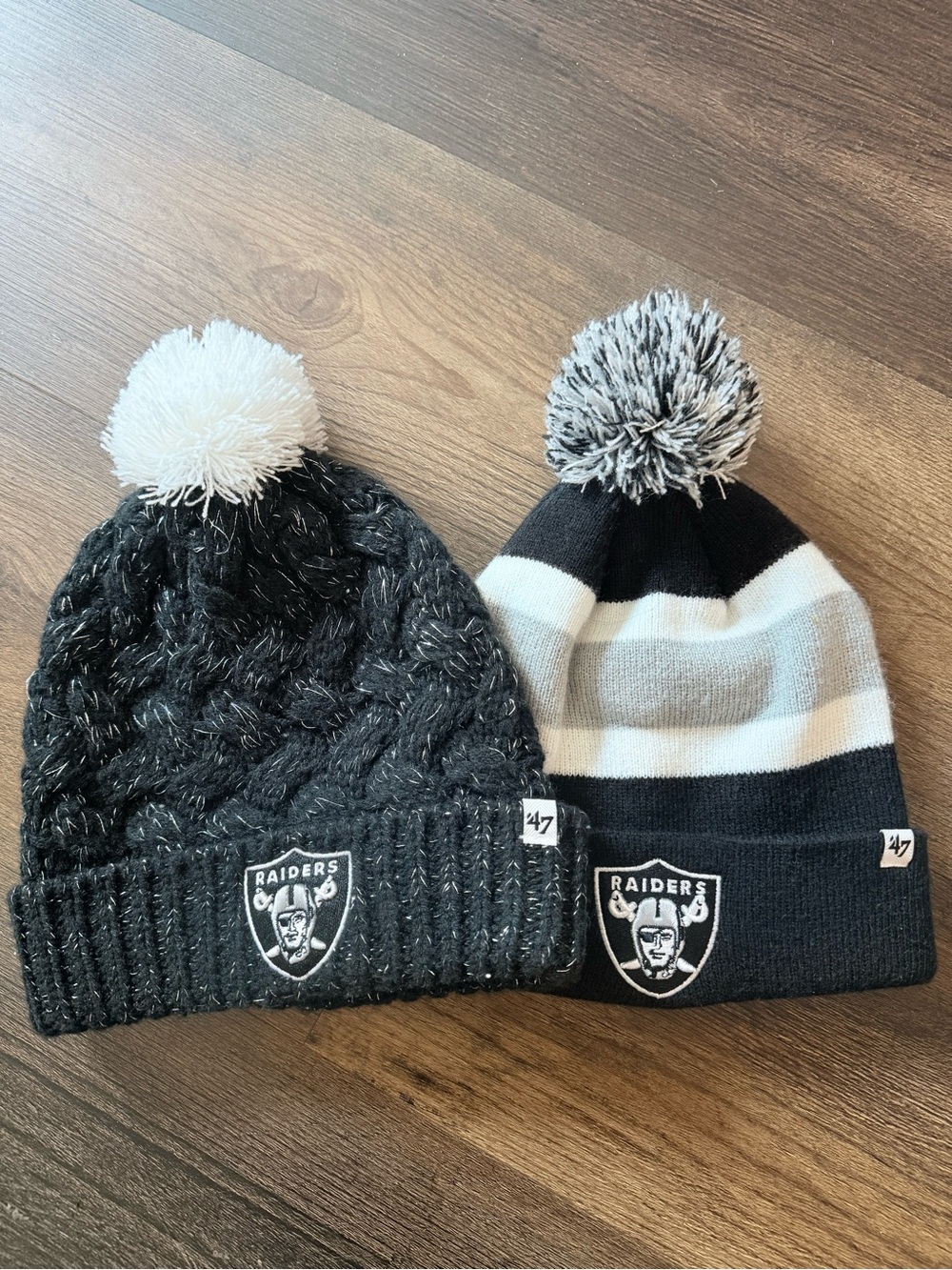 Women’s Las Vegas Raiders ’47 Pom Beanies Set/2